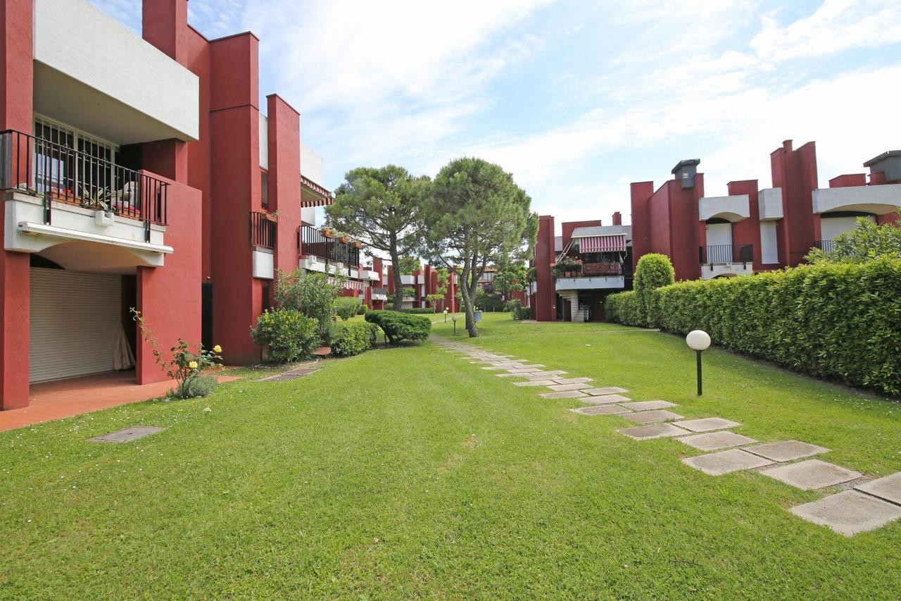 Holiday Sirmione Apartments Exteriör bild