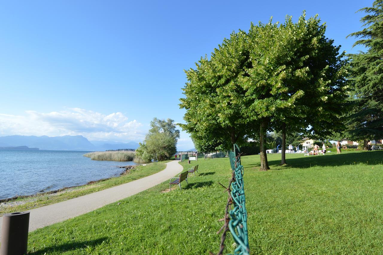 Holiday Sirmione Apartments Exteriör bild