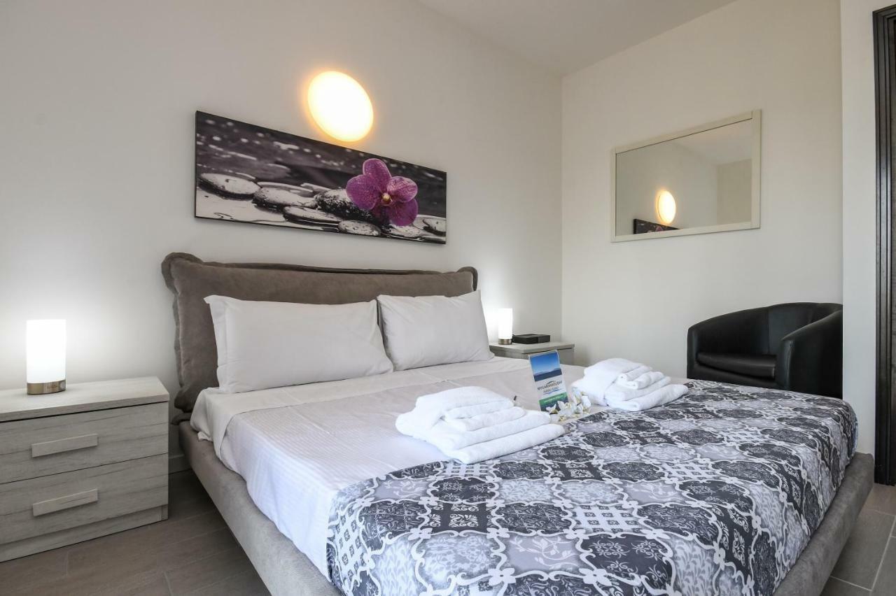 Holiday Sirmione Apartments Exteriör bild